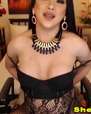 Shemale Gone Wild Masturbating