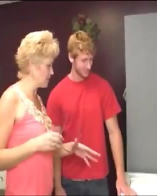 Blowjob In The Laundry Room