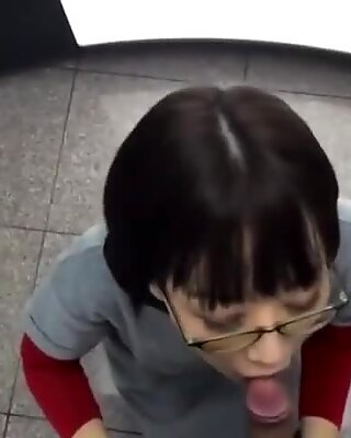 Public_dick_licking_and_sex_outdoor