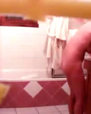 Milf Alice sneaky filmed in the bathroom