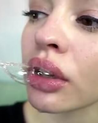 HD Spit Play Live Dildo Blow Job Mary Moody Drooling Spit